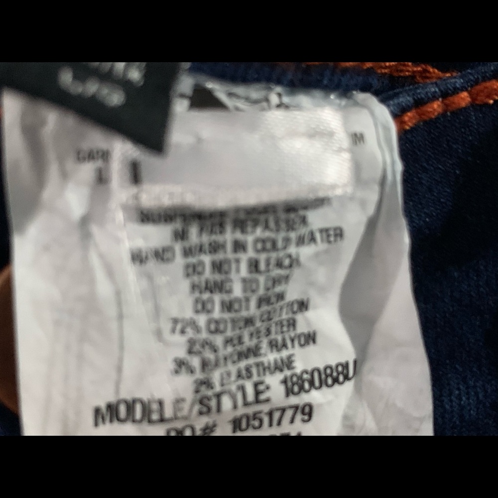 NWT Frank Lyman Skinny Jeans Distressed Look - Picture 9 of 11